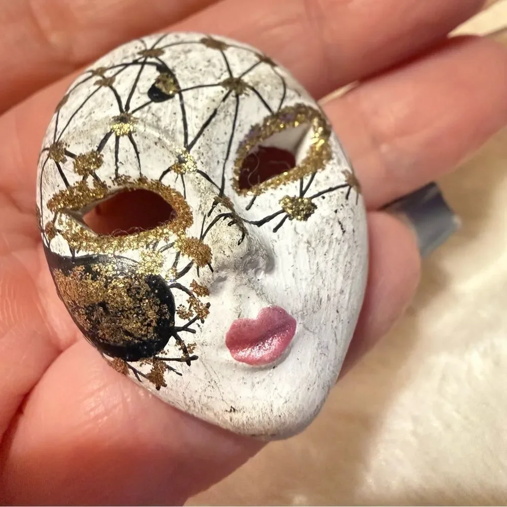 Hand-Painted Miniature Mask Brooch – Gold & Black Art Piece for Women